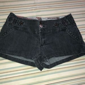 Boom 💥 Boom 💥 Jean shorts